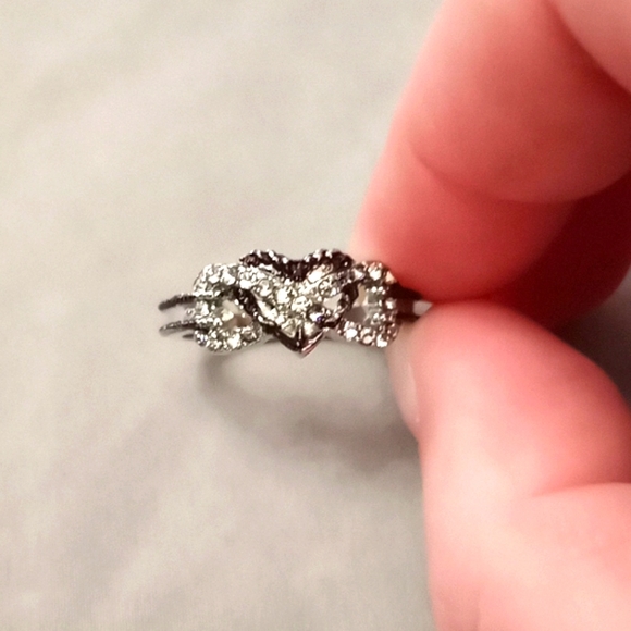 Jewelry - Two tone infinity ring READ DESCRIPTION